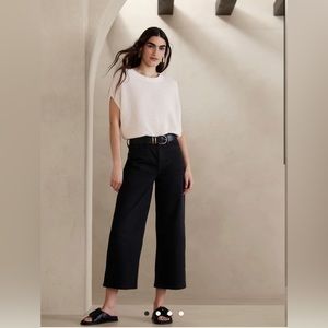 Banana Republic High Waist Wide Leg Crop Jean size 30, washed black